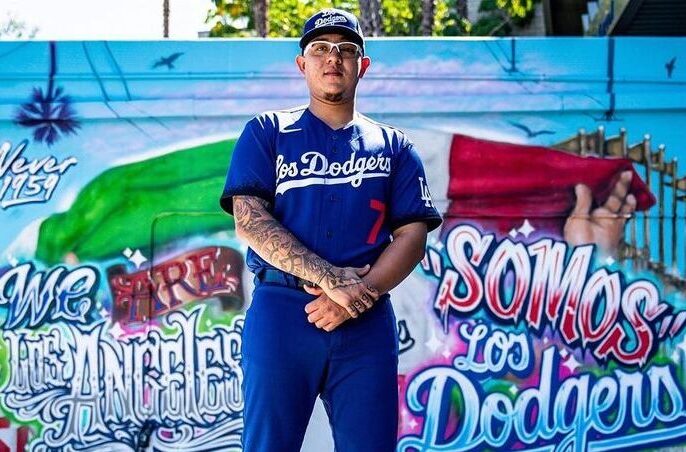 JULIO URÍAS, PITCHER MEXICANO DE LOS DODGERS, CUMPLE HOY 27 AÑOS