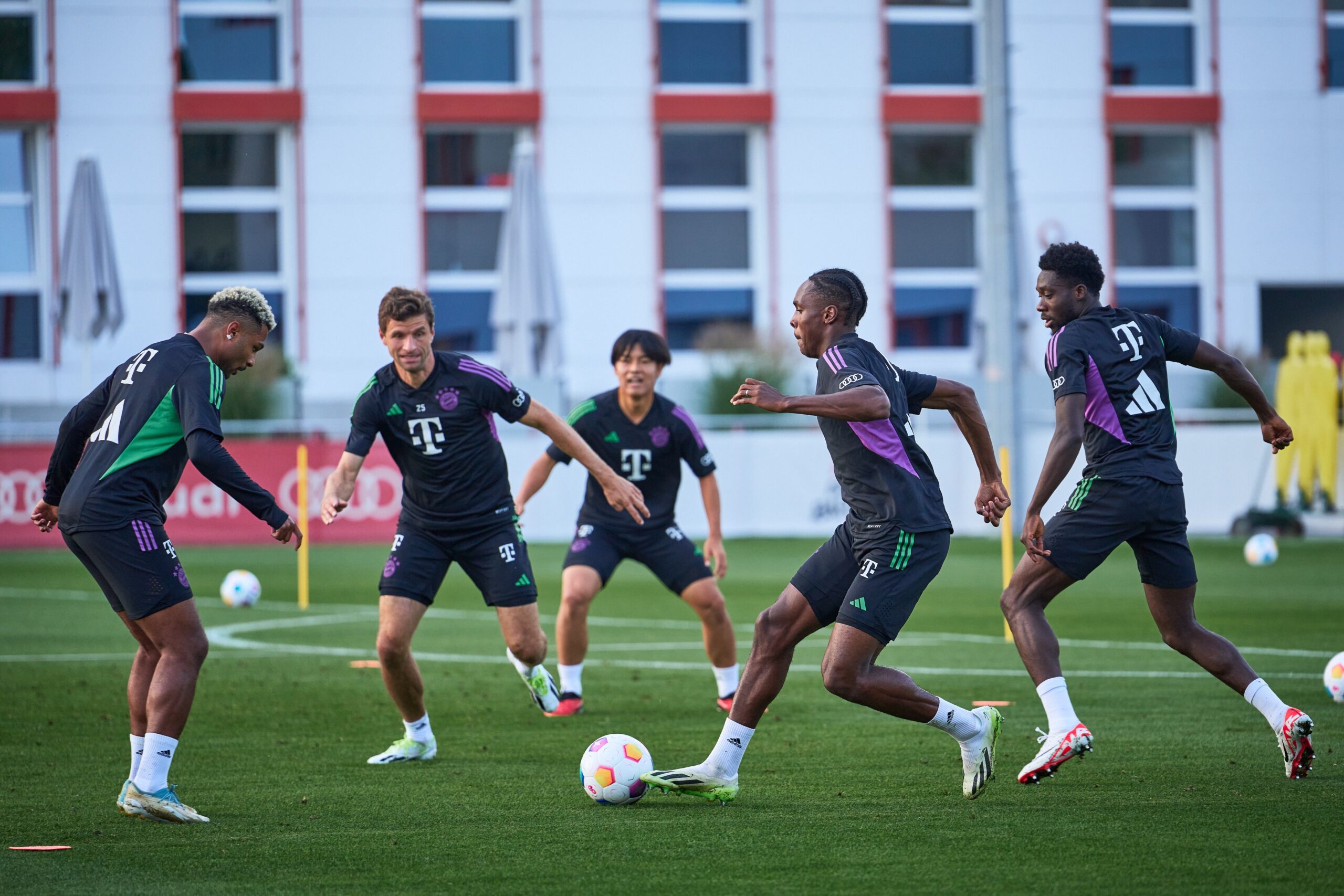 BAYER MÚNICH EN UN ENTRENAMIENTO