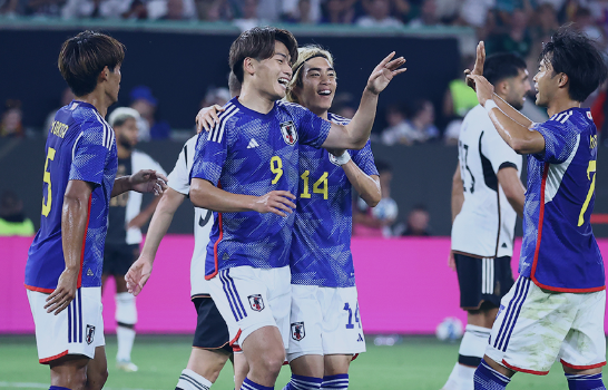 JAPÓN CELEBRA LA VICTORIA ANTE ALEMANIA