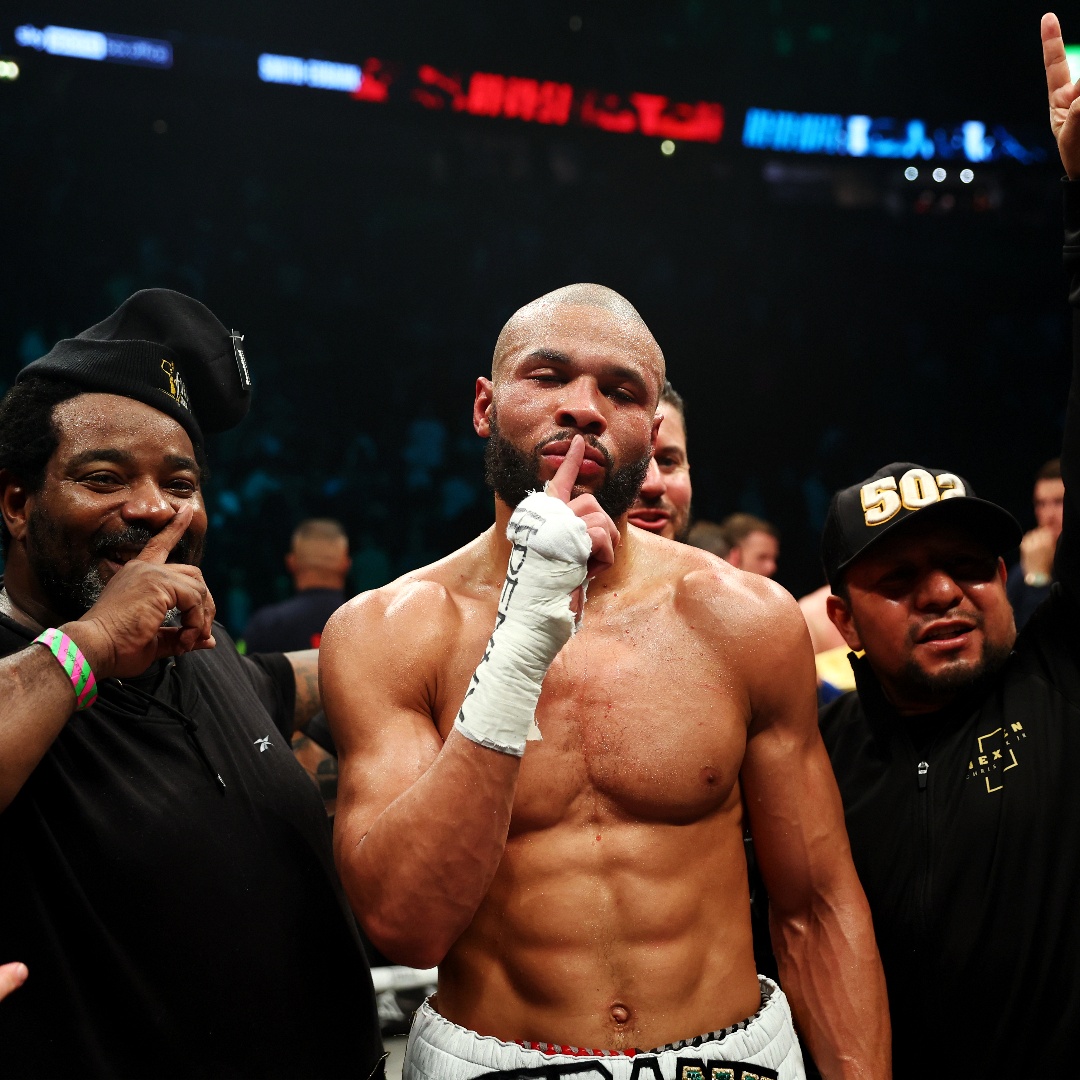 CHRIS EUBANK JR FESTEJA SU VICTORIA ANTE LIAM SMITH