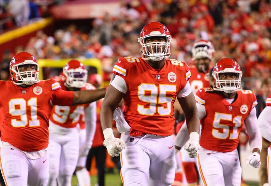 CHRIS JONES, TACKLE DEFENSIVO DE LOS CHIEFS