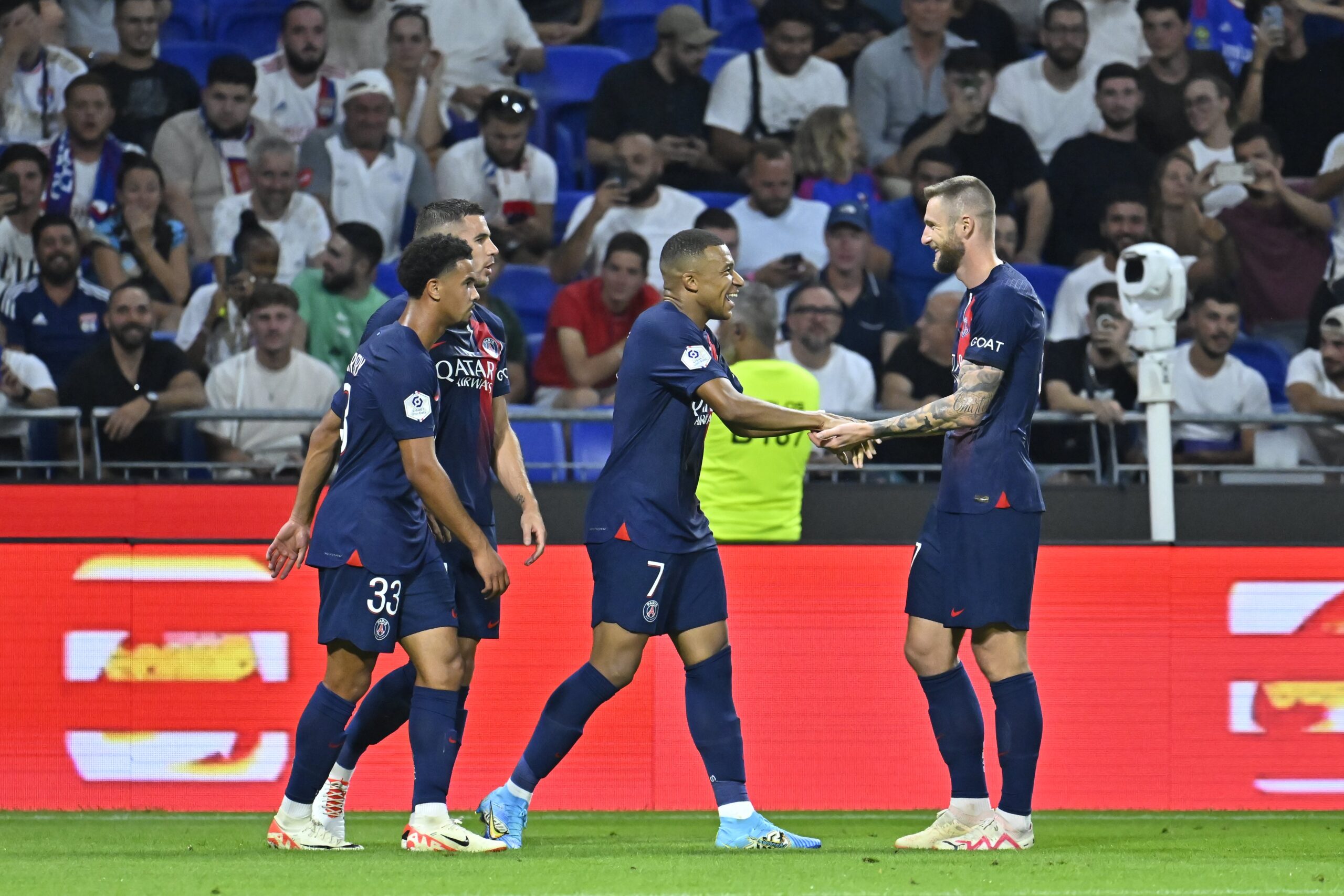 DE LA MANO DE MBAPPÉ, EL PSG GOLEA Y GANA EN EL CLÁSICO DE LA LIGUE 1