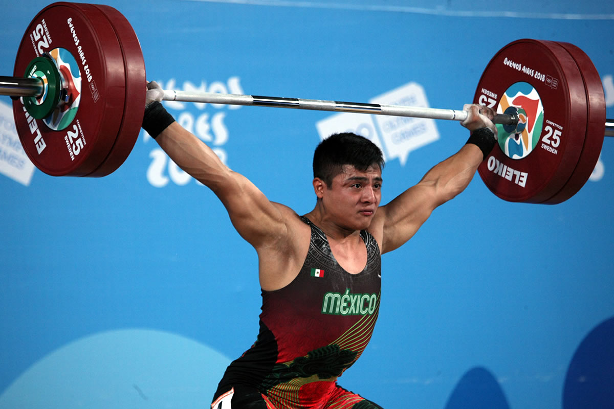 Halteristas UAS en mundial de pesas