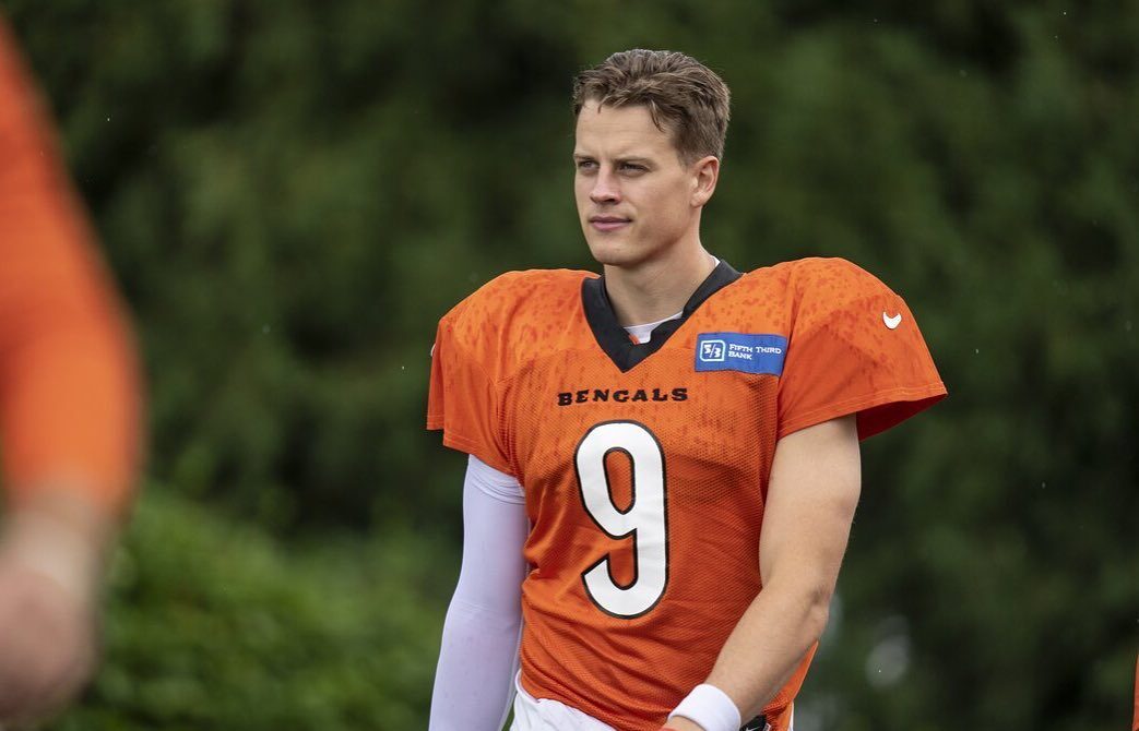 JOE BURROW, MARISCAL DE CAMPO DE LOS BENGALS