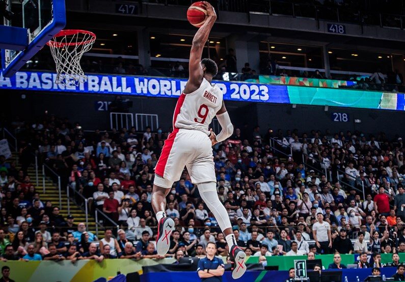 RJ BARRETT HACE UNA CLAVADA EN EL DUELO ANTE ESLOVENIA