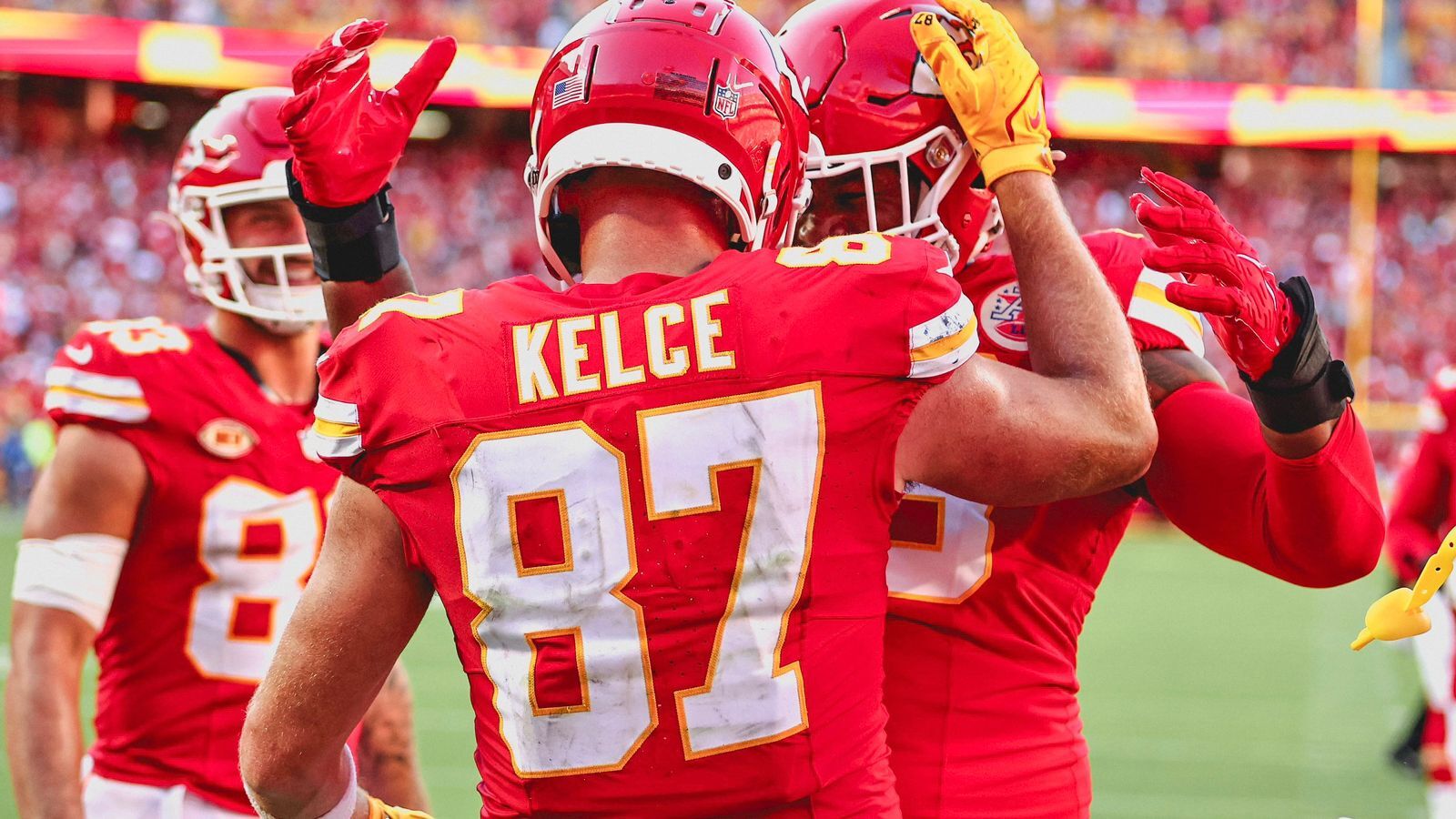 travis kelce taylor swift