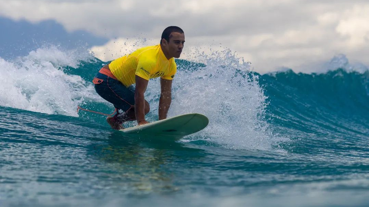 MARTÍN DÍAZ SE VA POR TODO EN LA TERCERA ETAPA DEL TOUR MUNDIAL DE SURF ADAPTADO