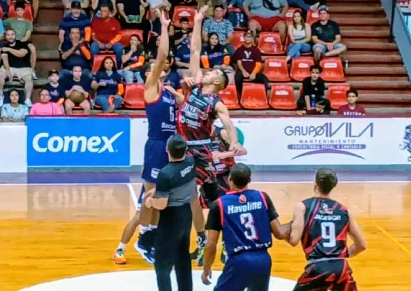 SAQUE INICIAL ENTRE PASKOLAS Y MINEROS