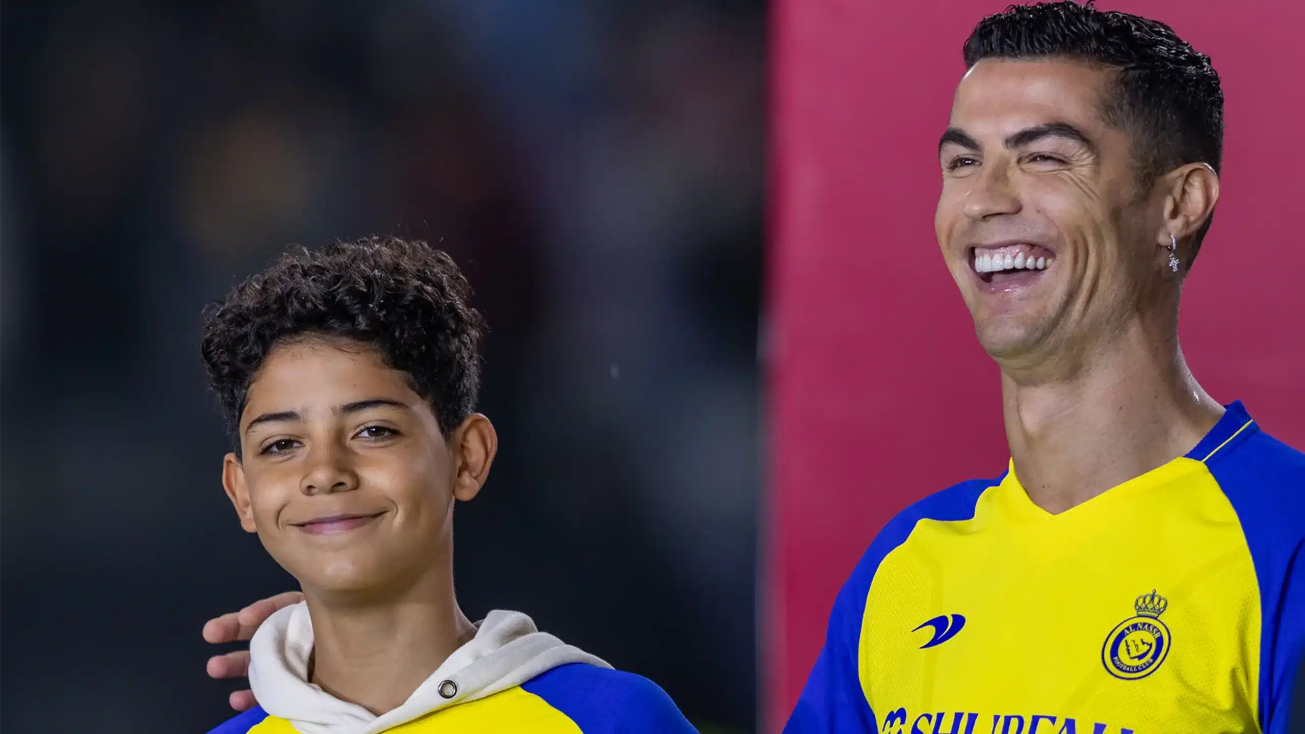 Cristiano Ronaldo Jr junto a Cristiano Ronaldo sonriendo