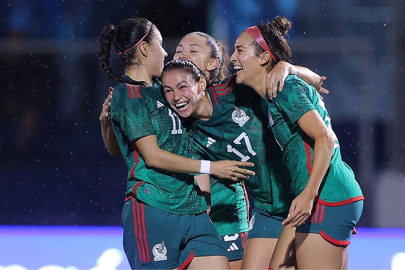 La Cámara Alta enuncia iniciativa para lograr la equidad de salarios dentro del fútbol femenil mexicano.