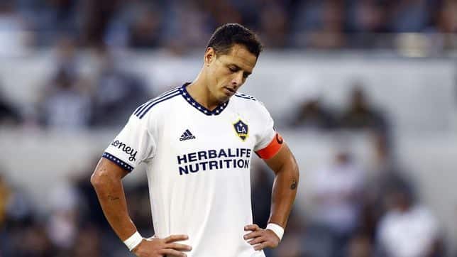 JAVIER HERNÁNDEZ CON EL GALAXY