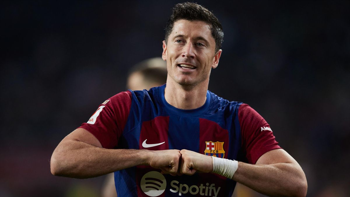 Lewandowski asegura su estadía con el conjunto catalán