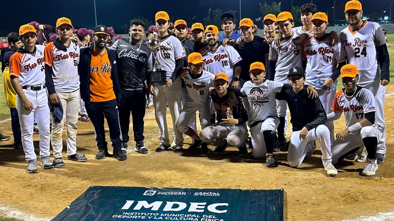 EQUIPO DE LA TRES RÍOS CELEBRA EL SUBCAMPEONATO