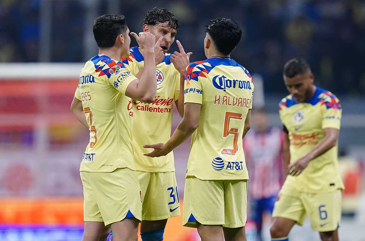 Jugadores del Club América en juego de ida de l final del AP2023.