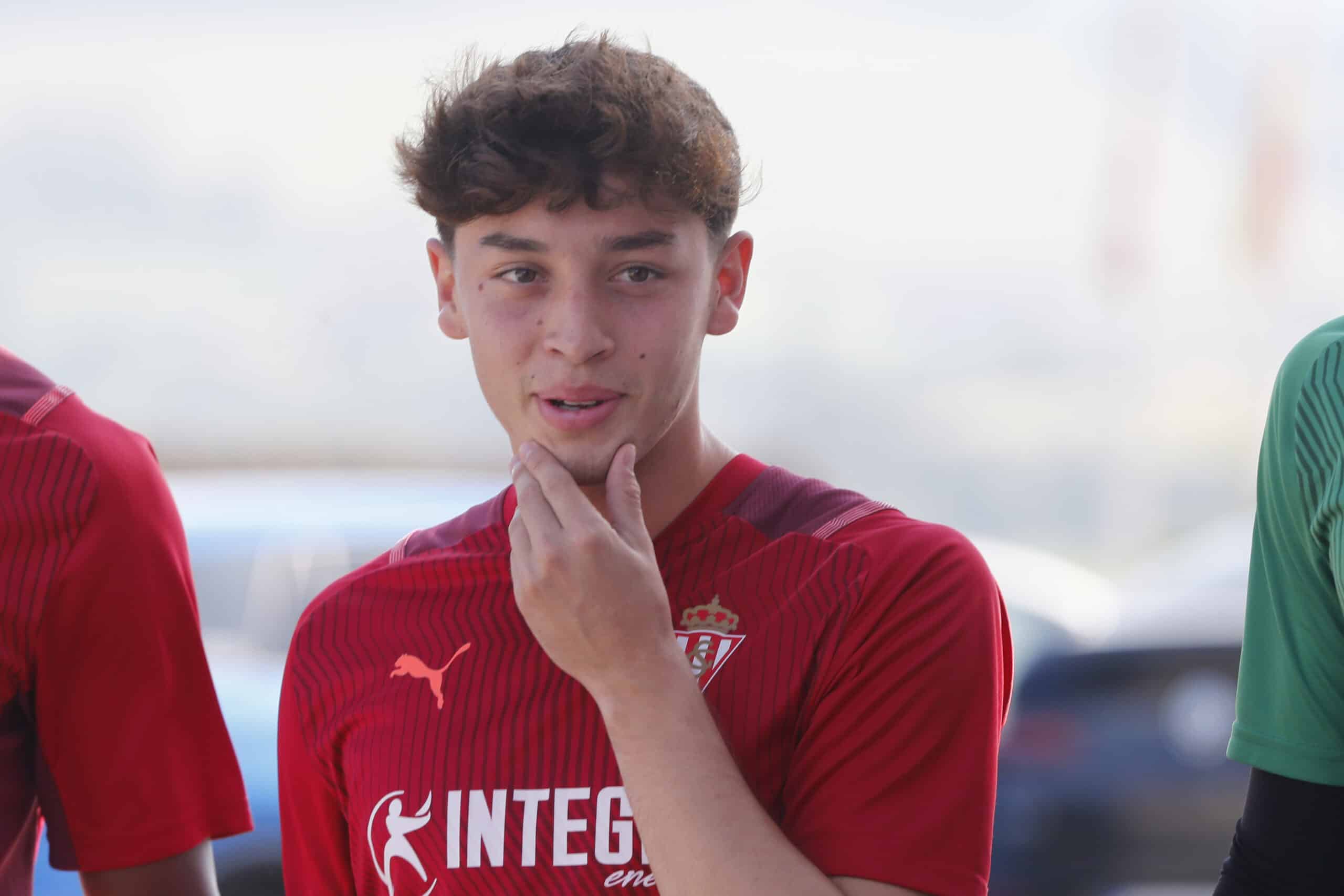 Jordan Carrillo se ha convertido en toda una sensación en el Sporting de Gijón.
