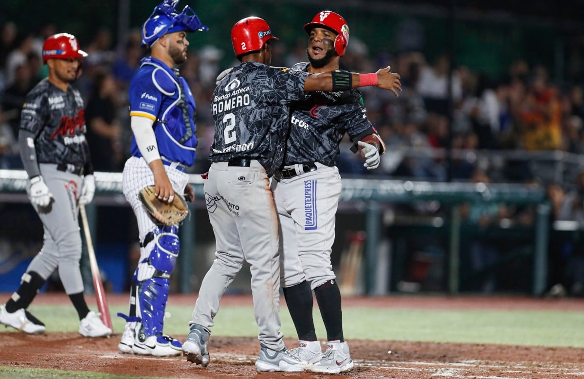 VENADOS VENCE A LOS CHARROS DE JALISCO