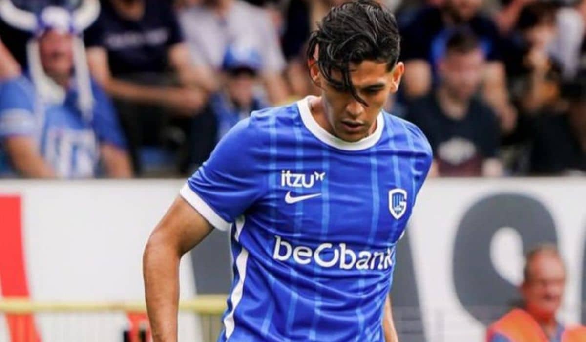 Gerardo Arteaga en partido con el Genk.