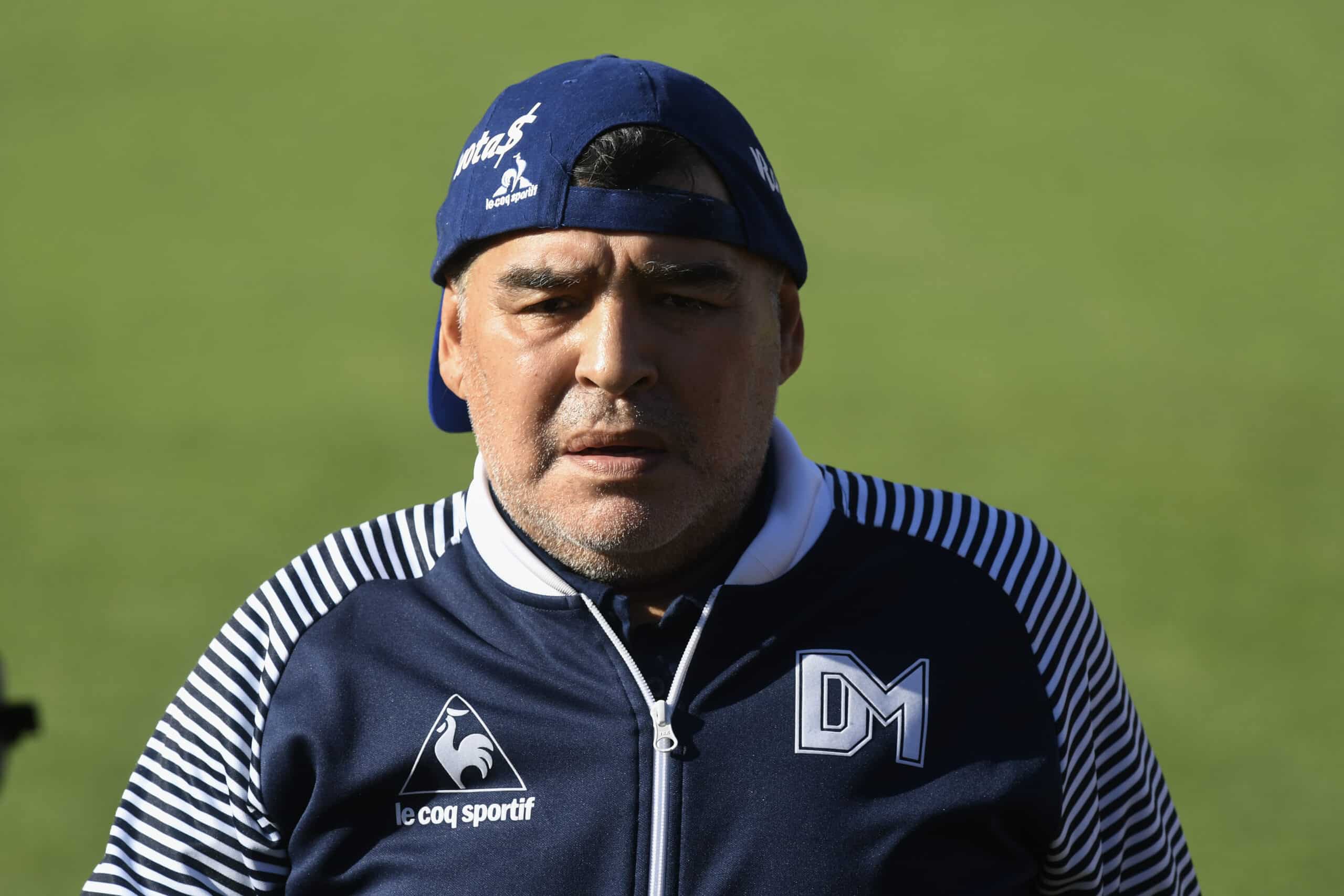 Diego Maradona en su último equipo como entrenador en Argentina.