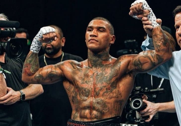 CONOR BENN CELEBRA LA VICTORIA SOBRE PETER DOBSON