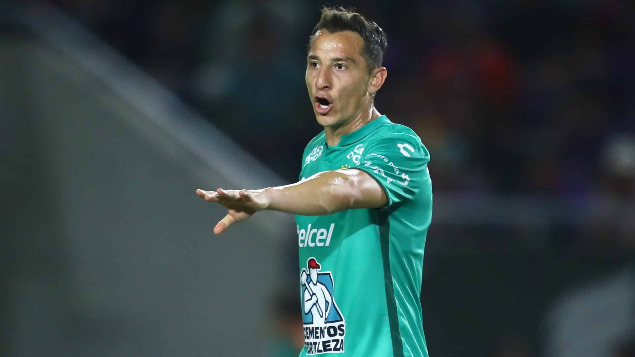 Andrés Guardado en la fecha 4 del Clausura 2024.