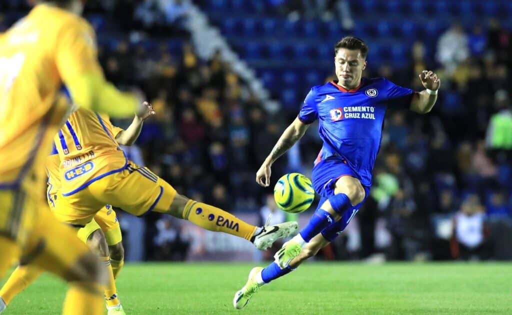 LIGA MX CRUZ AZUL LE QUITÓ INVICTO A TIGRES Y ES LÍDER DEL CLAUSURA