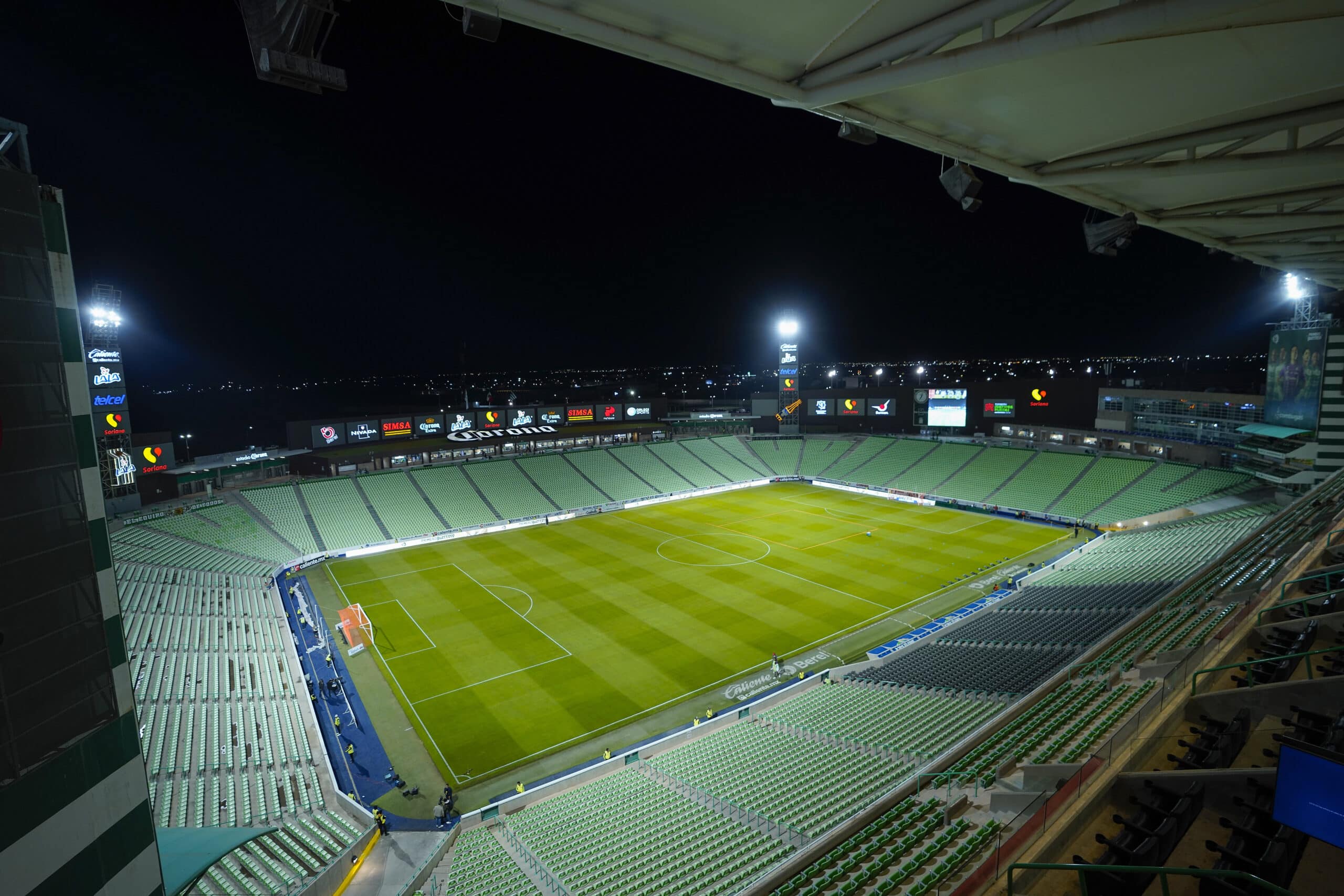 Estadio Corona durante el Play In del Torneo Apertura 2023 de la Liga BBVA MX.