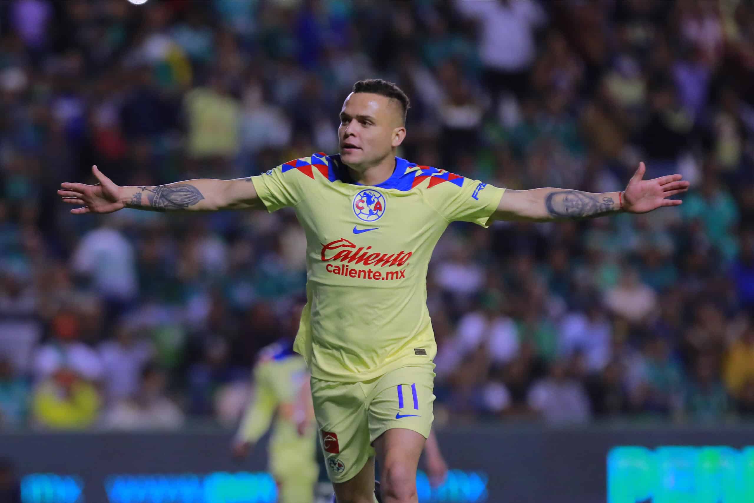 Jonathan Rodríguez del América en festejo después de anotar el primer gol de su equipo durante el partido de la jornada 6 del Torneo Clausura 2024.