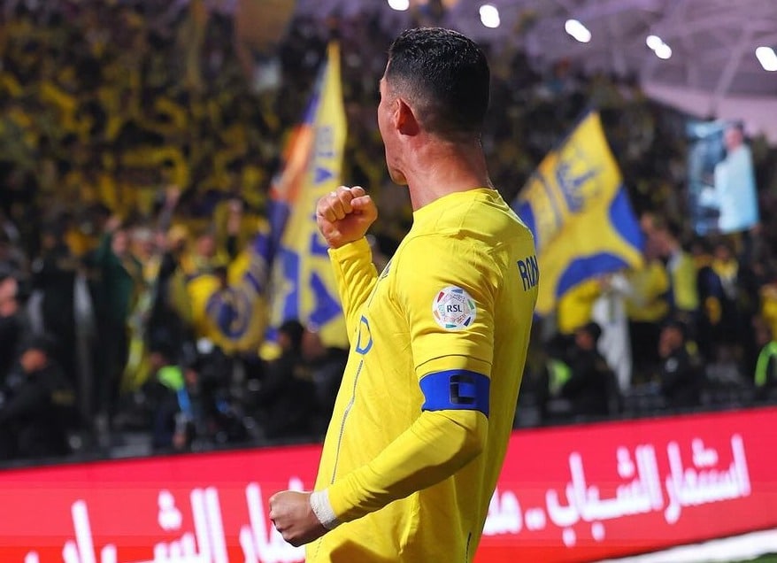 Cristiano Ronaldo celebra gol en la Saudi Pro League.