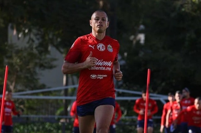'Chicharito' Hernández en entrenamiento en Verde Valle.
