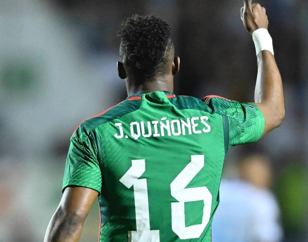 Julián Quiñones portaba el número 16 con la Selección Mexicana.
