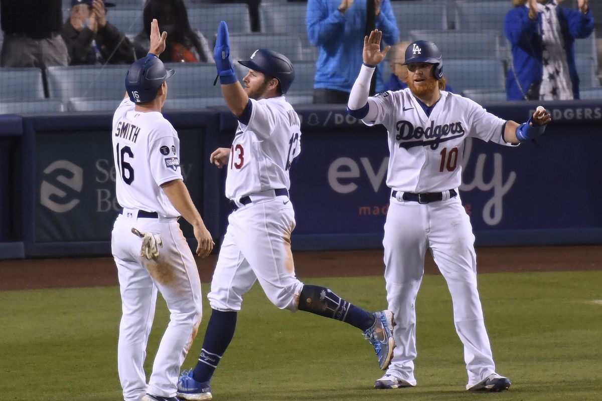 DODGERS ANOTA TEMPRANO EN EL JUEGO