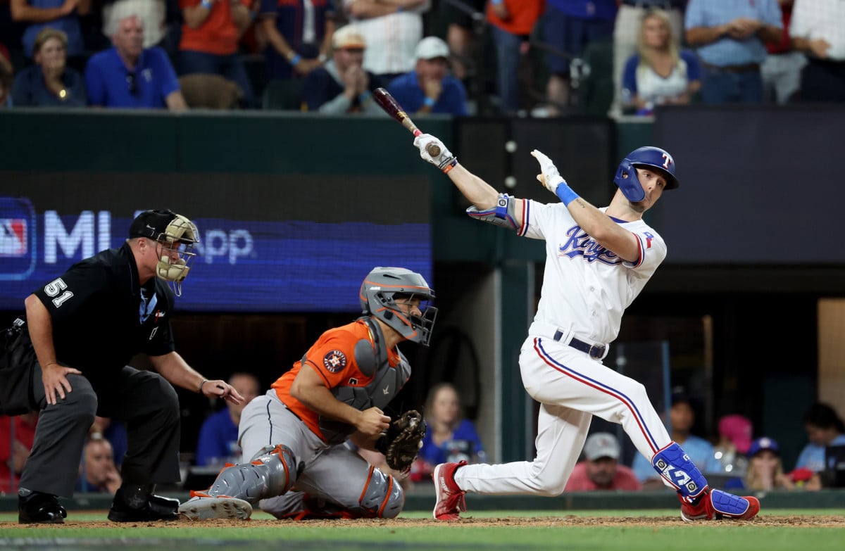 RANGERS Y ASTROS SE VEN LAS CARAS NUEVAMENTE