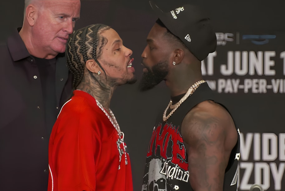 GERVONTA DAVIS A LA IZQUIERDA Y FRANK MARTIN A LA DERECHA, CARA A CARA TRAS LA PRIMERA CONFERENCIA DE PRENSA