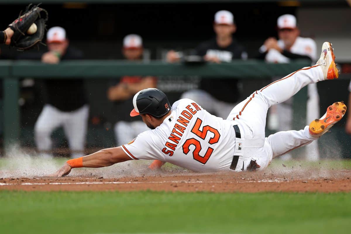 ORIOLES ANOTA LA PRIMERA CARRERA DEL JUEGIO