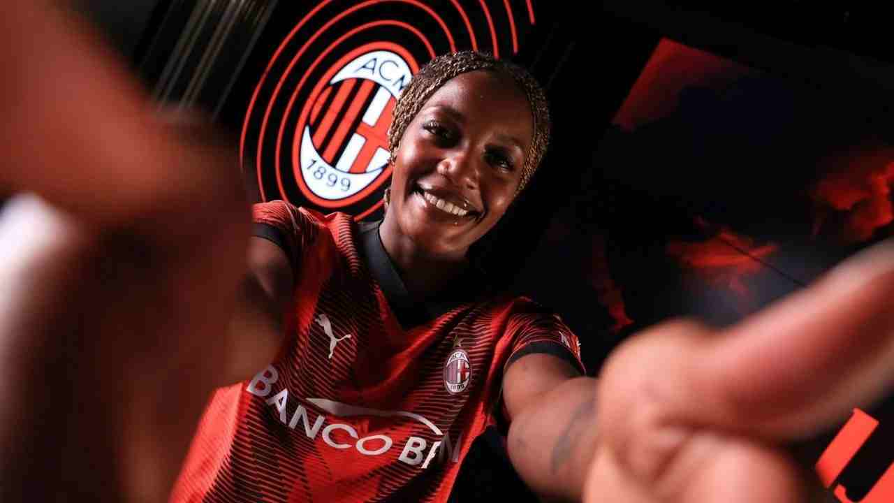 EVELYN IJEH AC MILAN