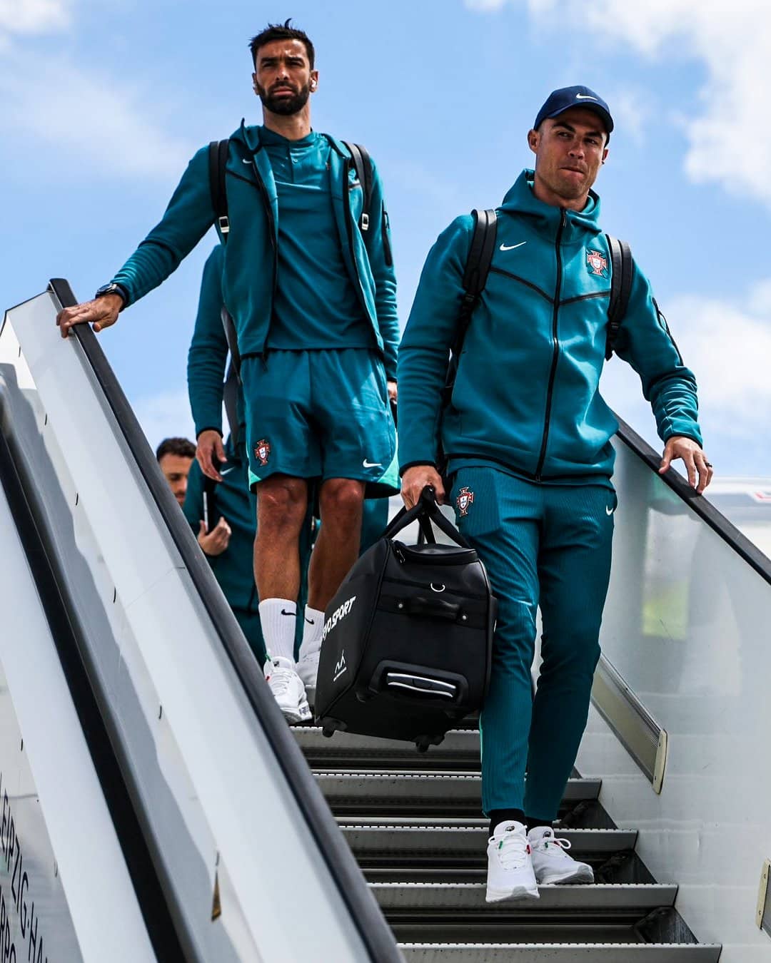La Selección de Portugal llegó a Leipzig para medirse mañana ante República Checa.
