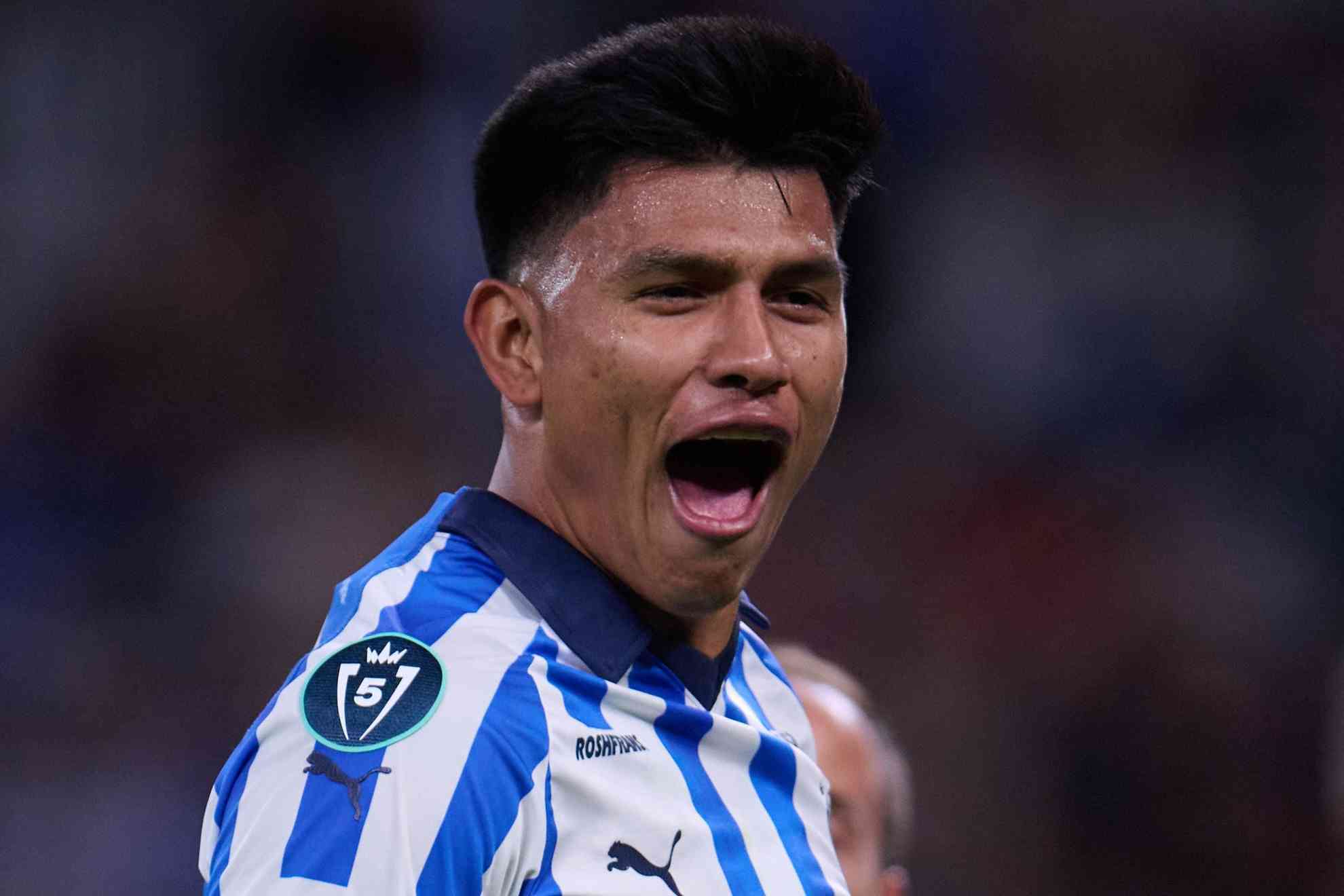 Jesús Gallardo en partido con Rayados de Monterrey.