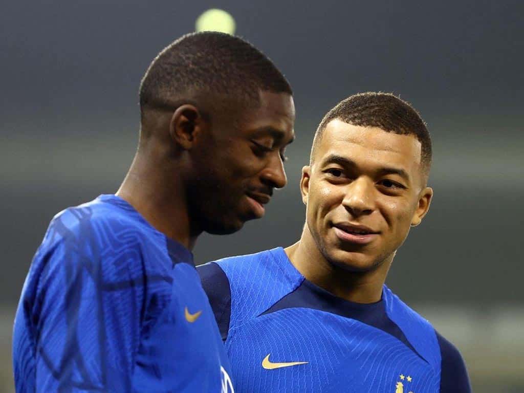 Dembelé y Mbappe en entrenamiento con la selección de Francia.