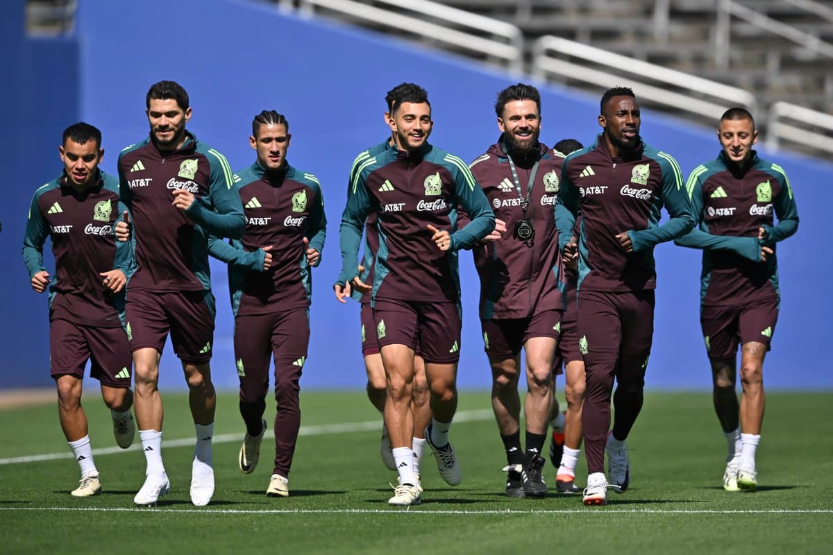 Jugadores del Tricolor en entrenamiento en Denver, Colorado.