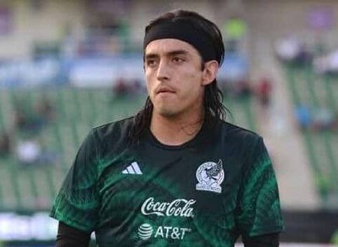 Carlos Acevedo se une a los entrenamientos del Tricolor.