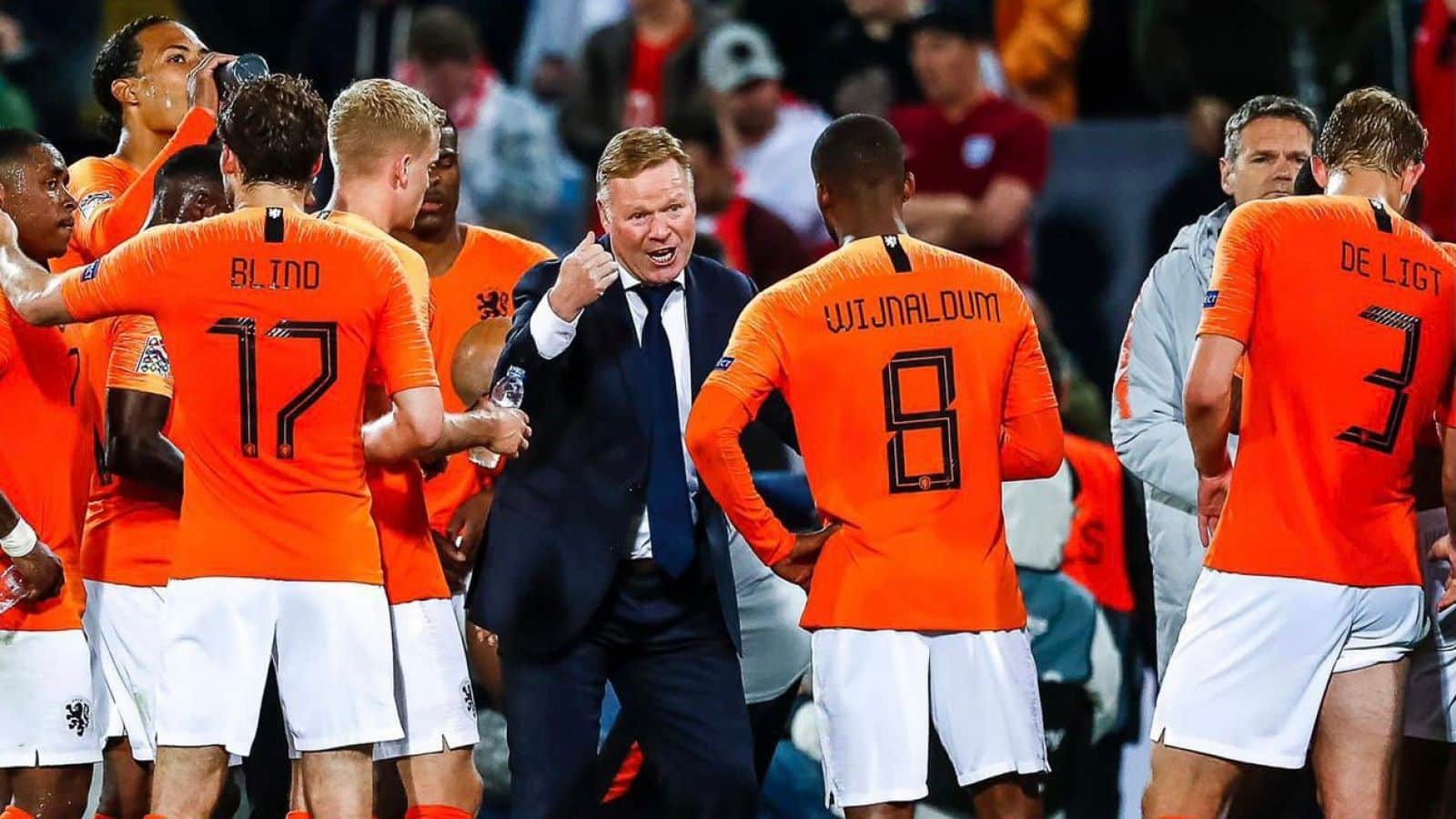 Ronald Koeman en juego con la Selección de Holanda.