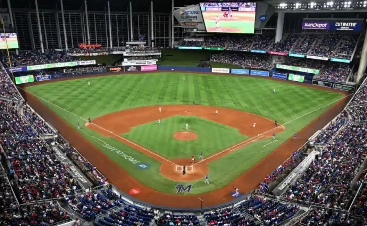 MAJESTUOSA LUCE LA CASA DE MIAMI MARLINS