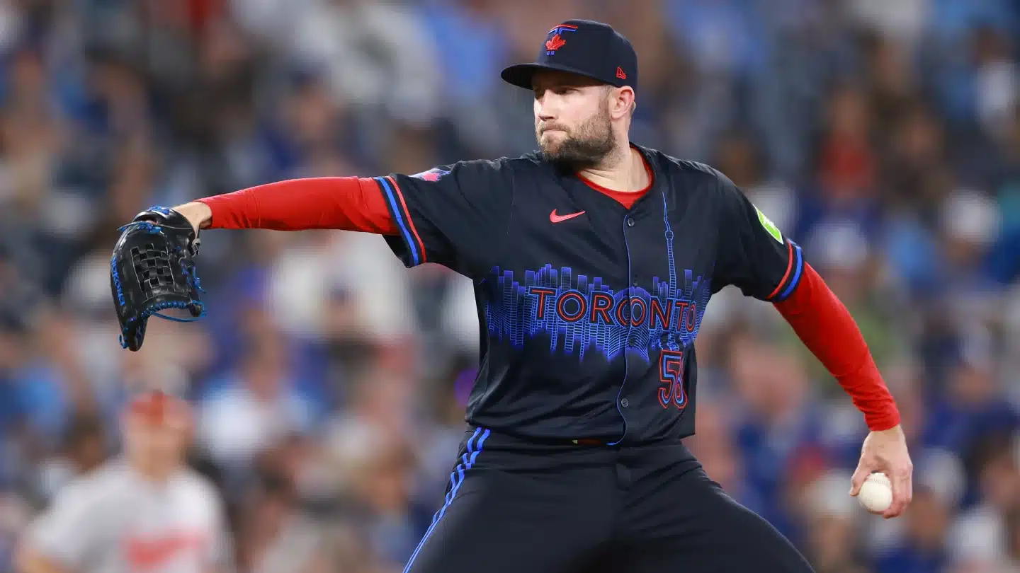 EL ZURDO LANZANDO ANTE LOS RAYS