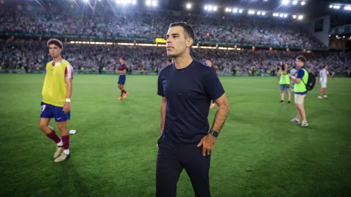 EL ENTRENADOR MEXICANO SE SEPARA DEL CUADRO DEL BARCELONA ATLETIC