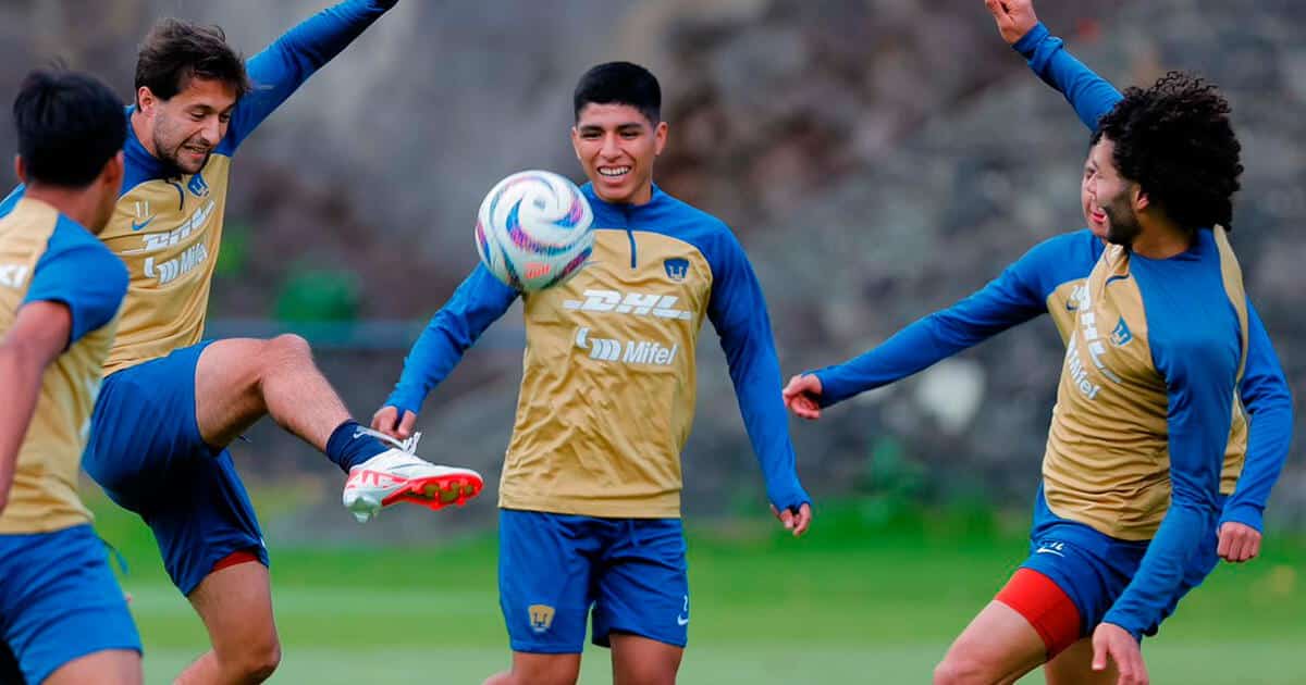 Jugadores de Pumas en el entrenamiento previo a la fecha 2.