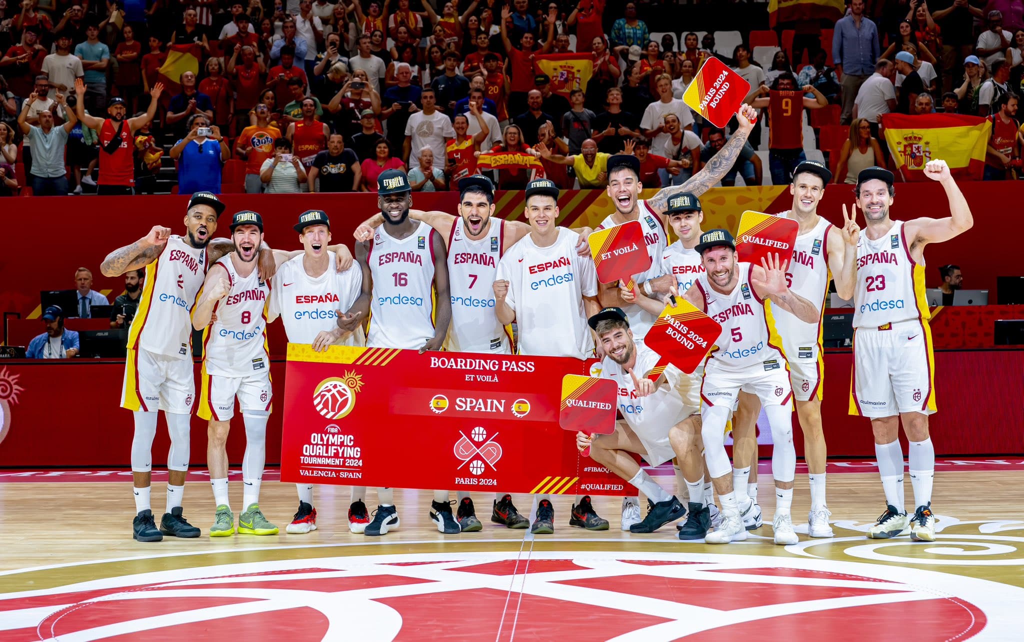 EL EQUIPO DE ESPAÑA CELEBRA EL PASE A LOS OLÍMPICOS DE PARÍS 2024