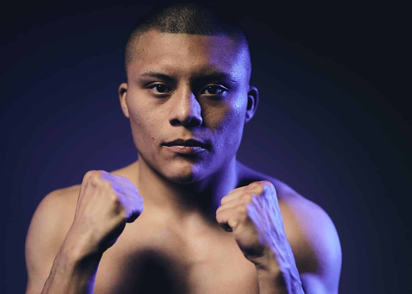 ISAAC 'PITBULL' CRUZ POSA PARA LA FOTO