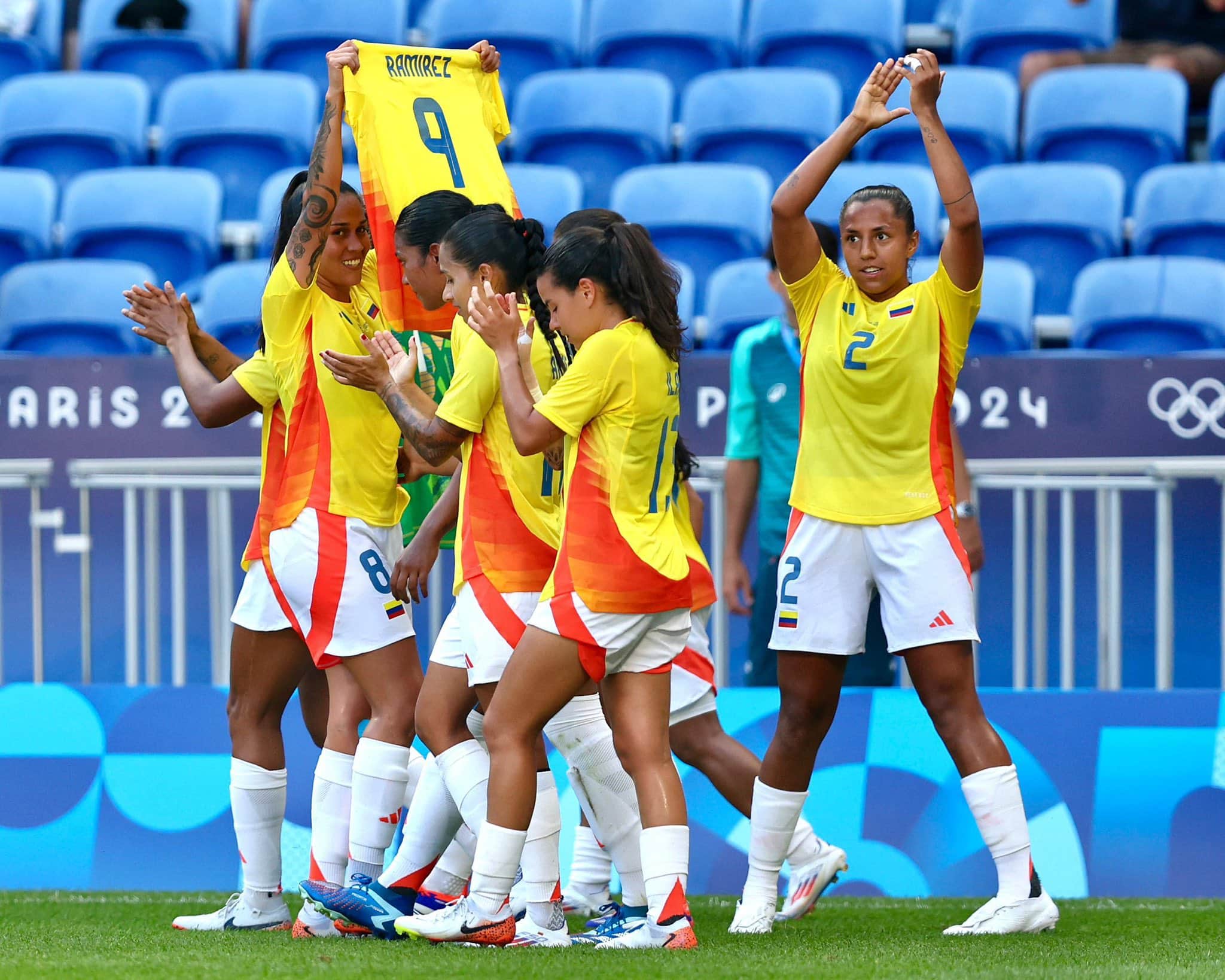 COLOMBIA FEMENIL PARIS2024