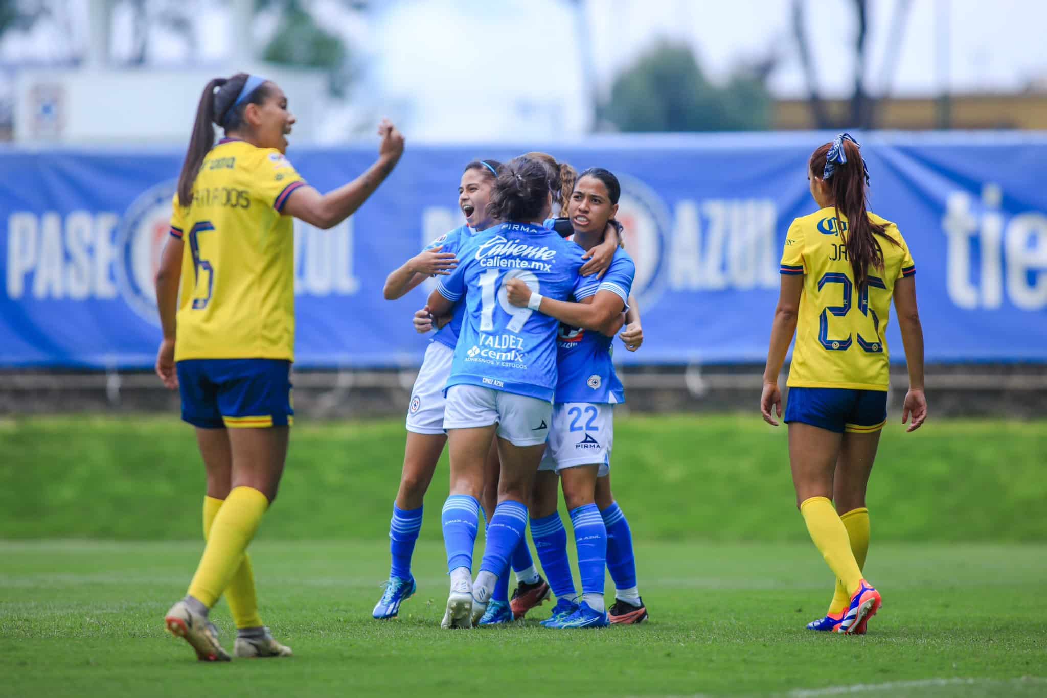 CRUZ AZUL FEM AP2024