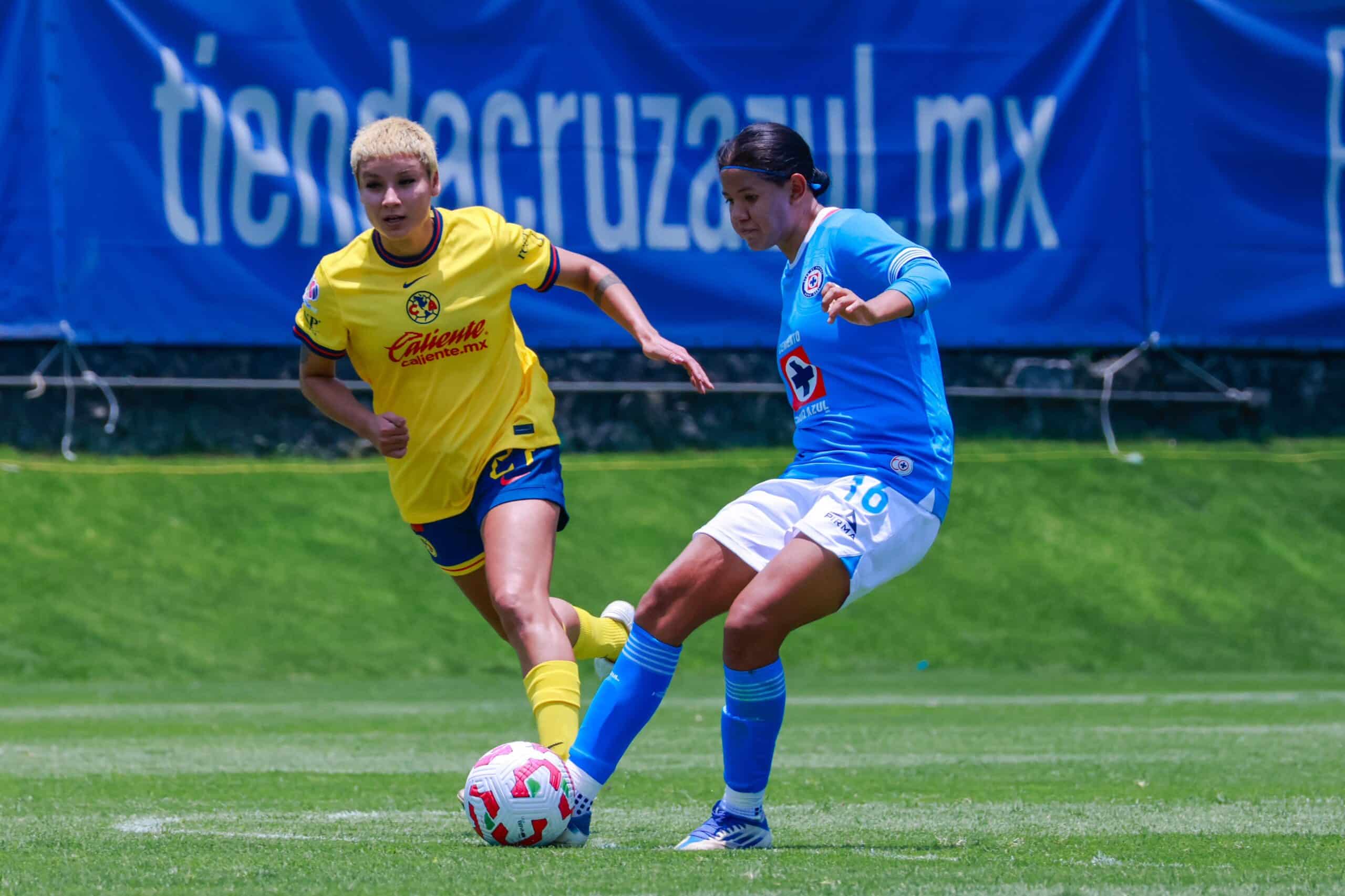 CRUZ AZUL FEMENIL J1